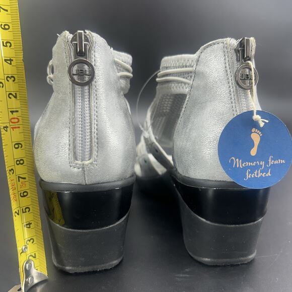 Jambu JBU Everly Womens 8.5M Vegan Gladiator Sandal Light Gray Shimmer Stretch - Picture 3 of 9